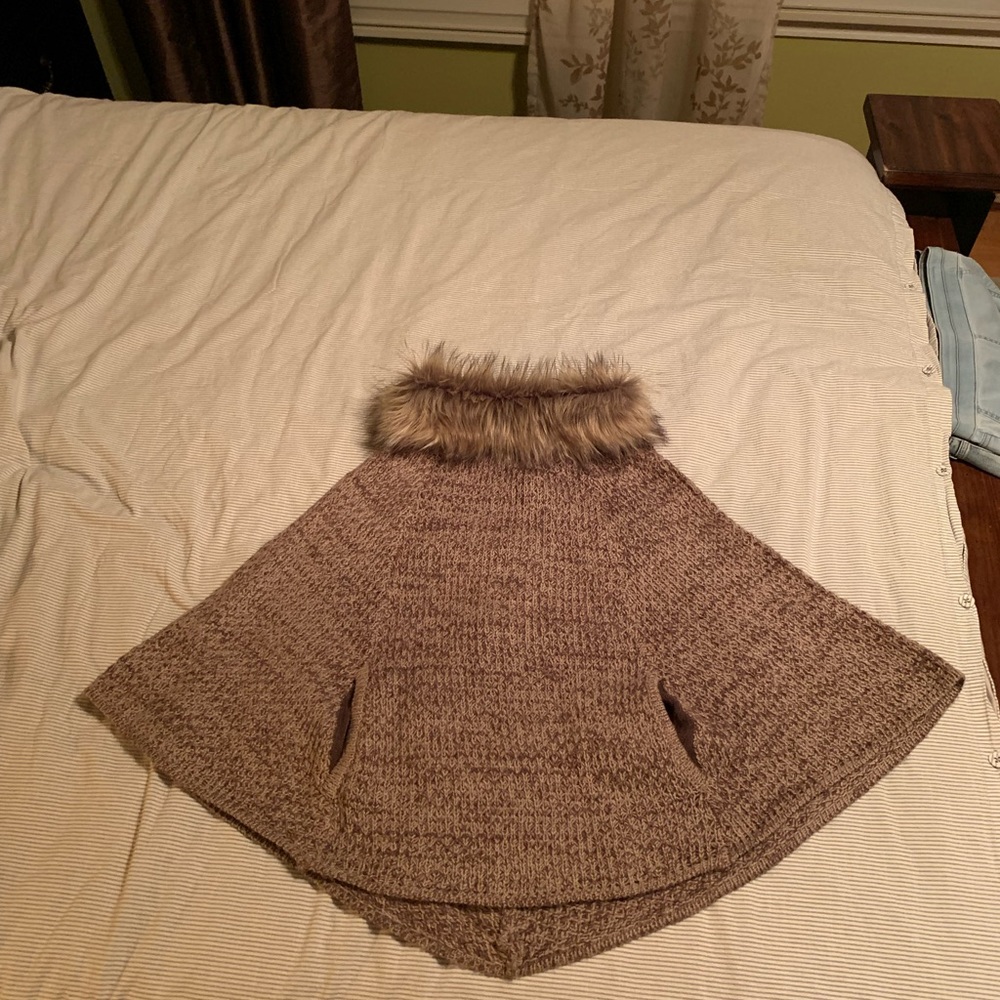 Steve Madden women sweater, one size